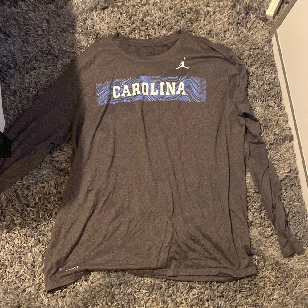 Jordan UNC dryfit long sleeve